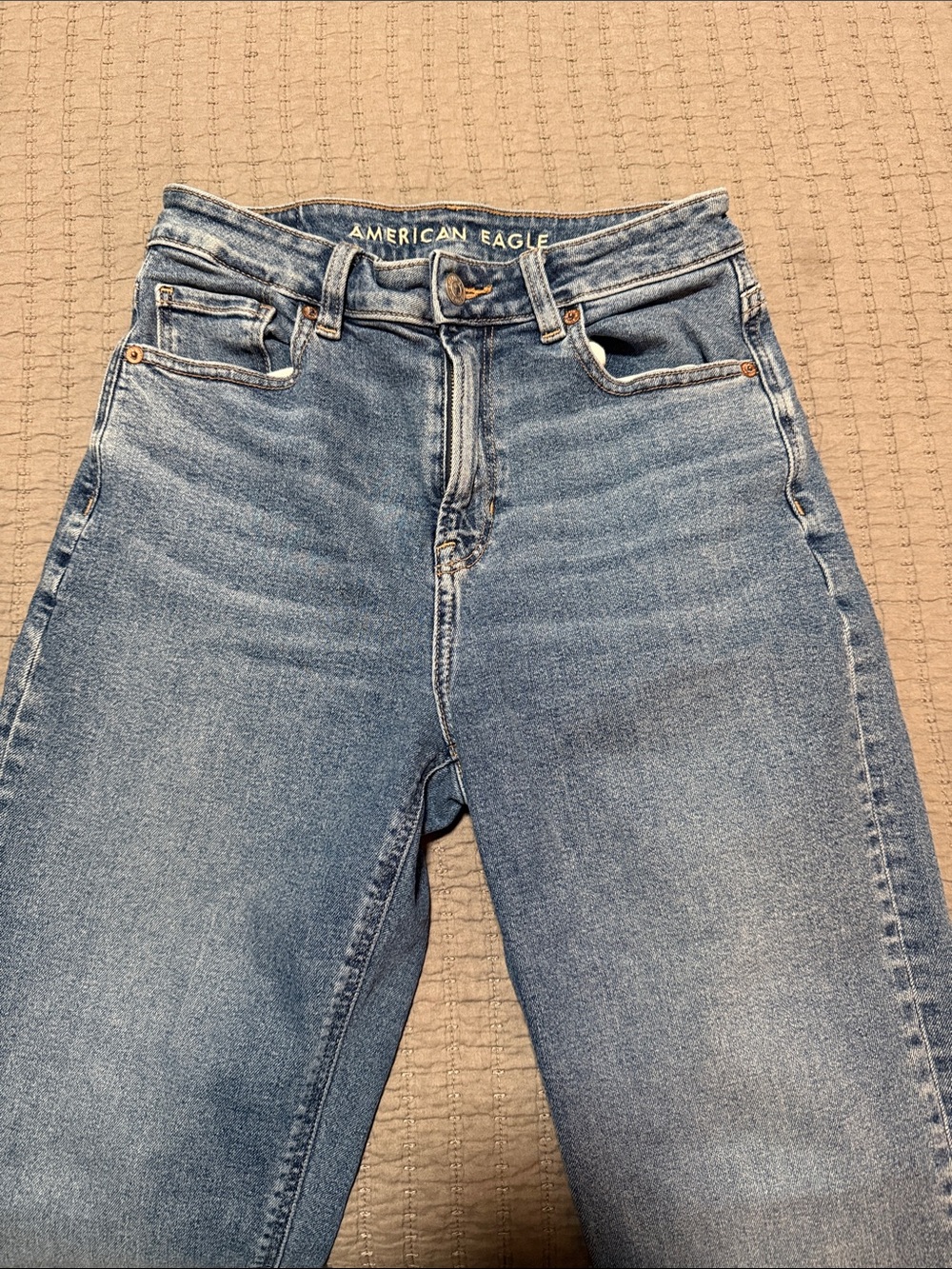 American Eagle Outfitters High-Rise Light Blue Women's Jeans